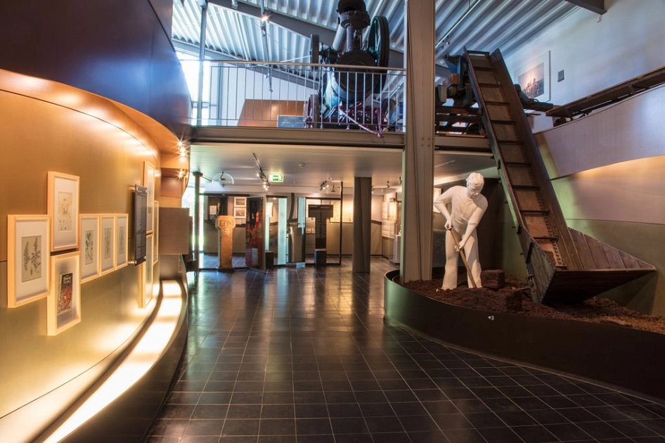 Die Ausstellungshalle im Emsland Moormuseum.