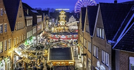 Weihnachtsmarkt Meppen - Blick auf Pyramide und Riesenrad ©Wir in Meppen e.V., Scholz
